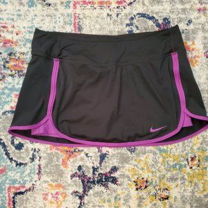 Nike dry fit running skort size Medium